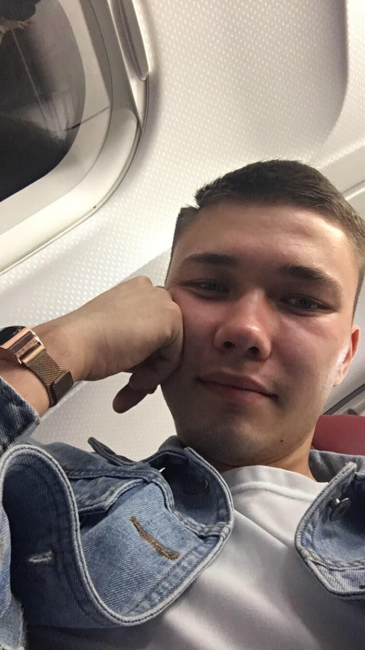  26295157  Artem, 29 ,    