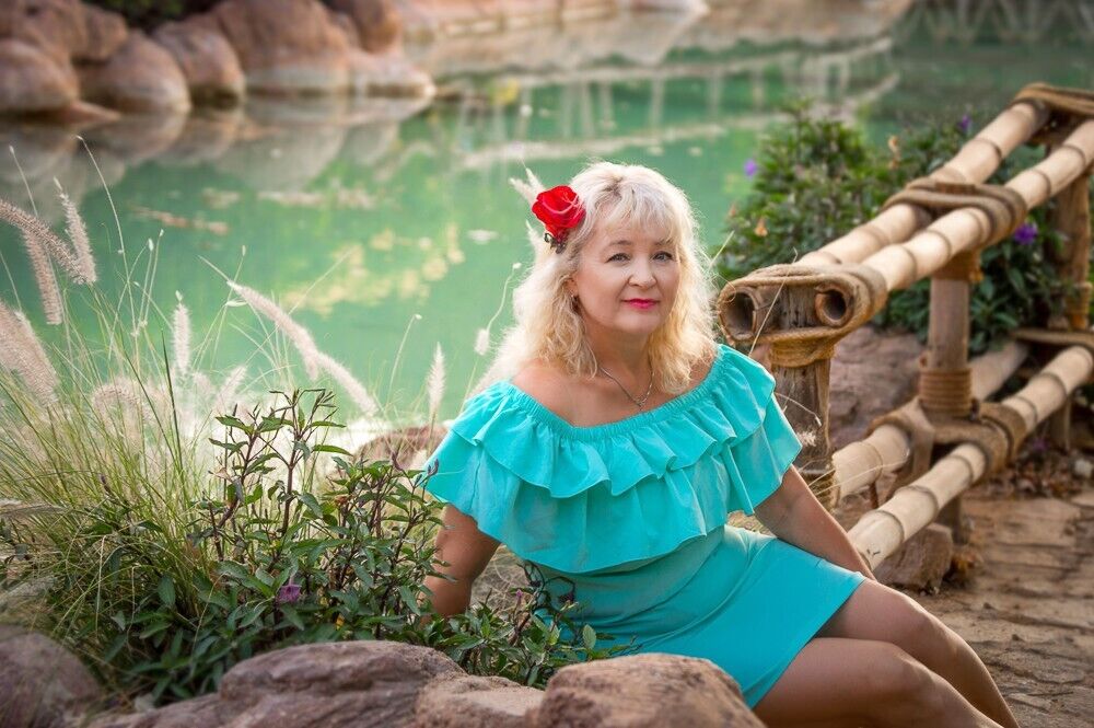  35443107  Lubov, 68 ,    --