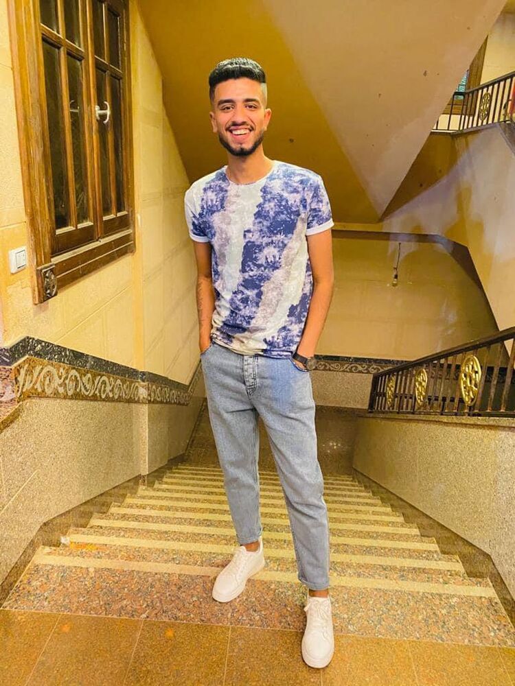  31865137  Samouel, 24 ,    