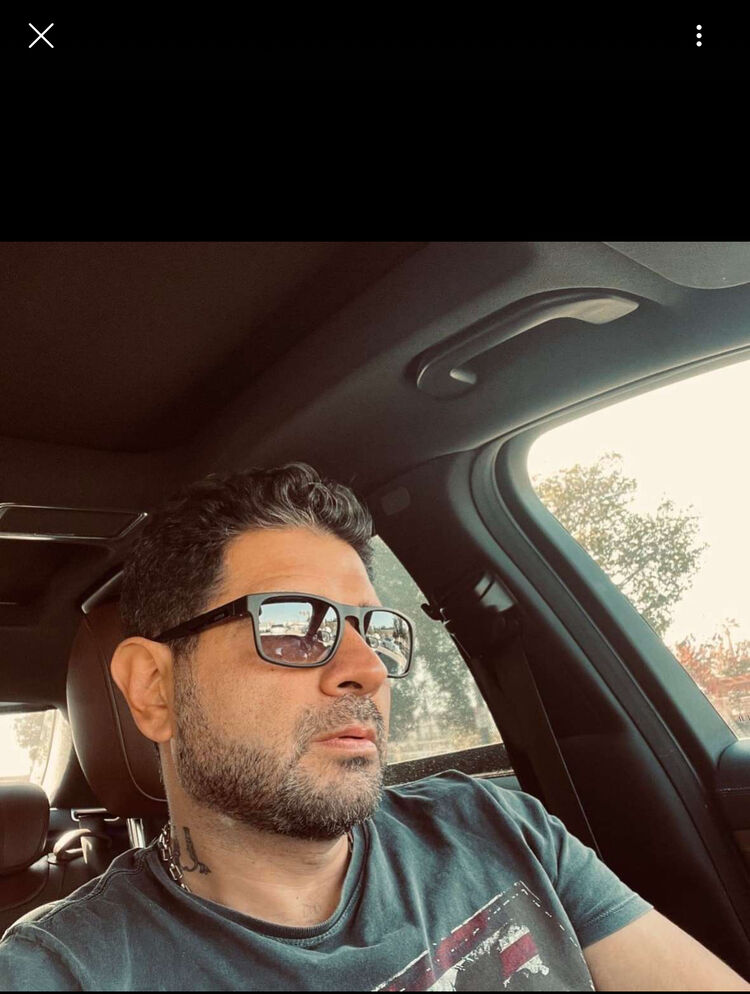  46139257  Armen, 31 ,    