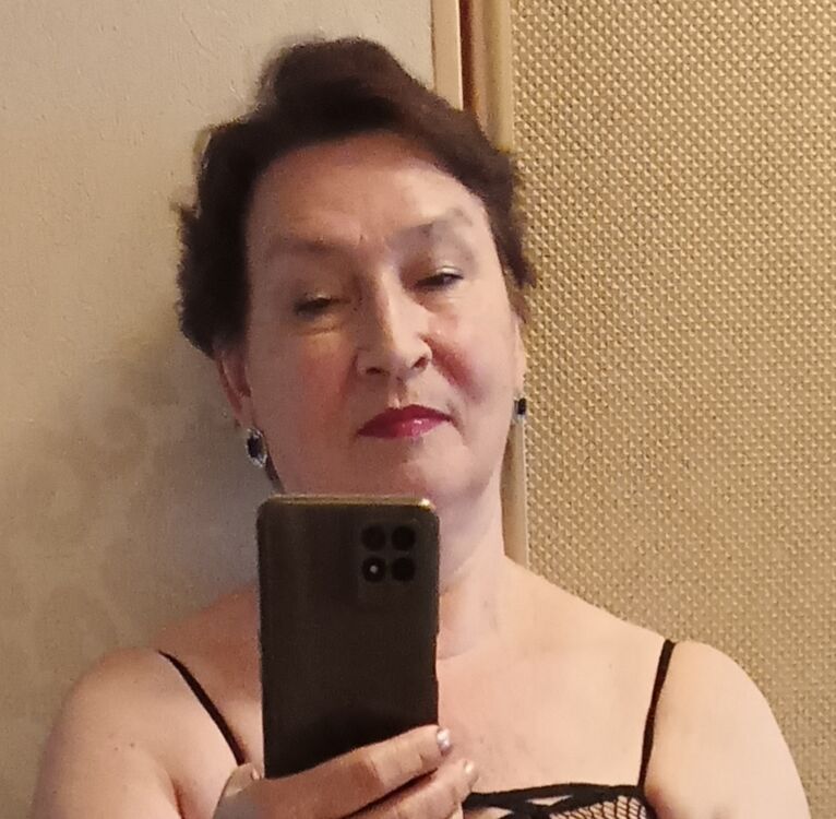  36765657  Galina, 63 ,    