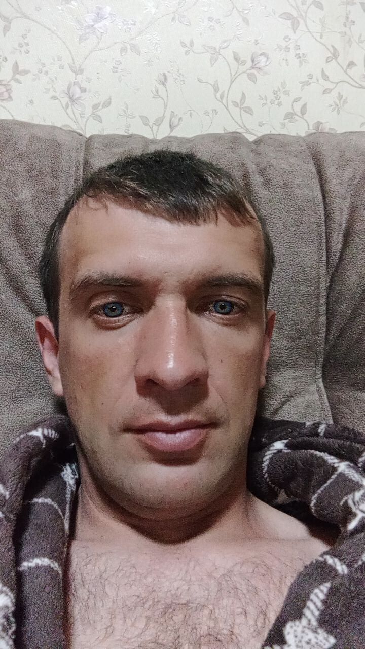  37017617  , 34 ,    
