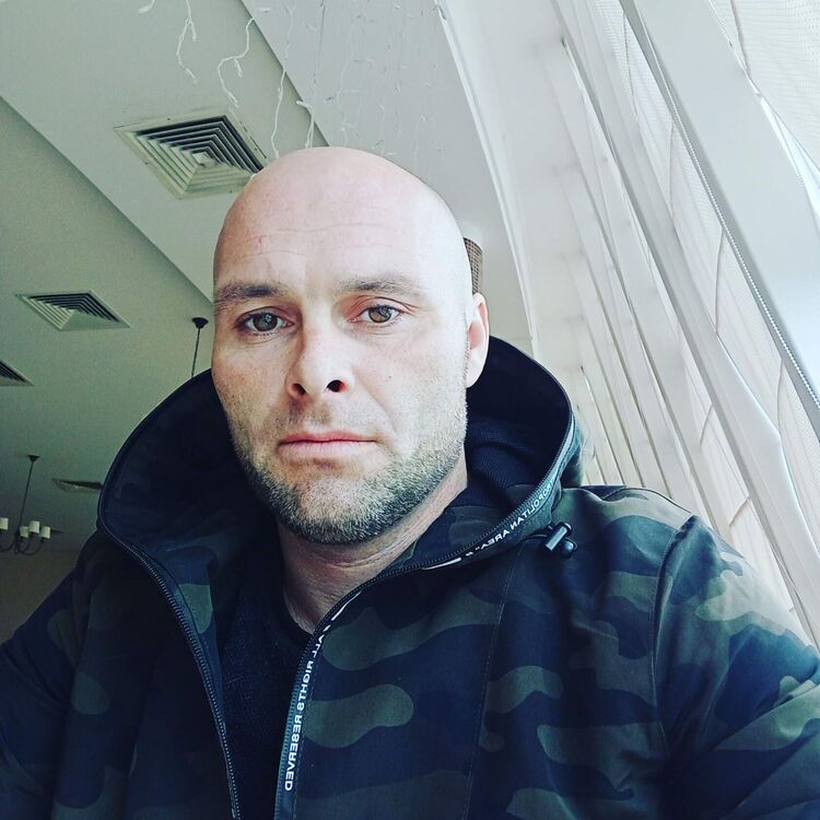  42533657  , 39 ,    