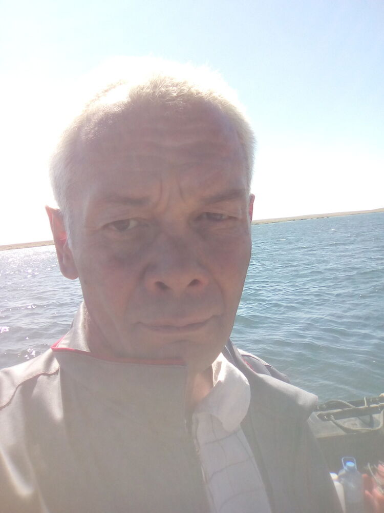  17067067  Vladimir, 53 ,    Xinxiang