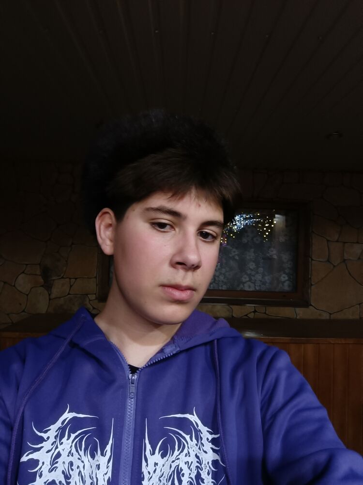  49768517  Maks, 25 ,    