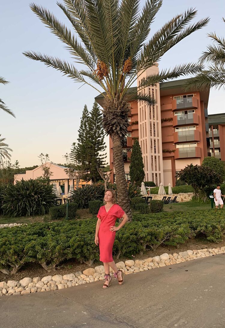 ,   Lusi, 46 ,     , c 