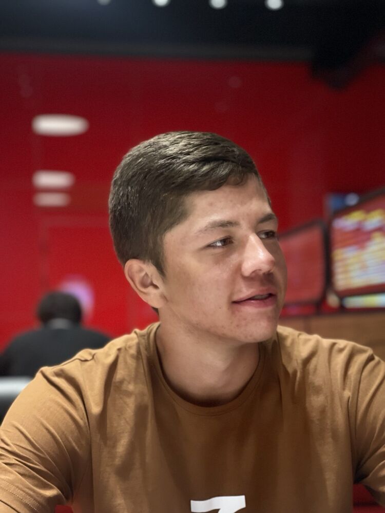  53299867  Ayub, 18 ,    