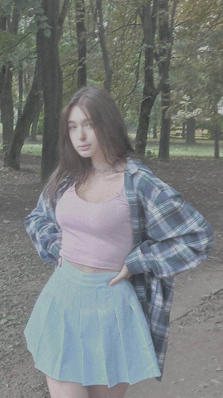  ,   Katia, 23 ,   ,   