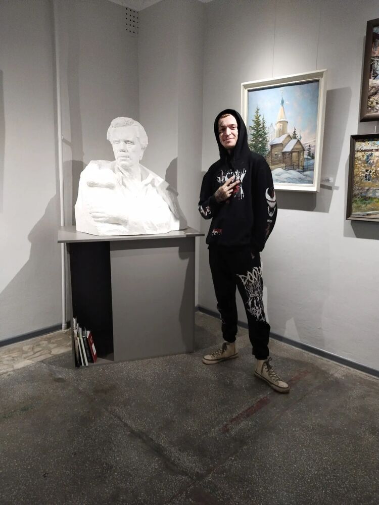  46632097  Vladislav, 23 ,    