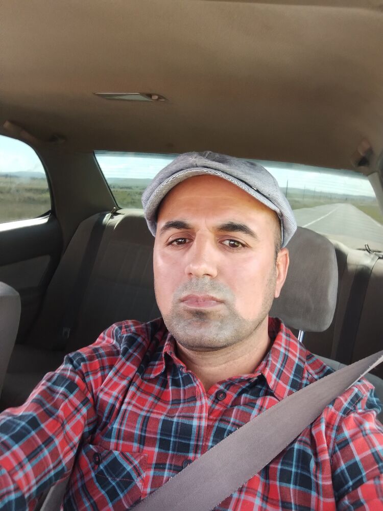  43982237  , 37 ,    