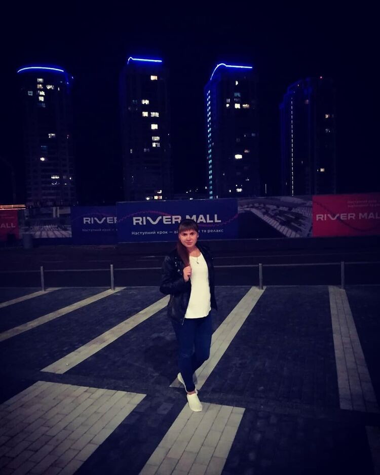  ,   Lena, 24 ,   ,   , c 