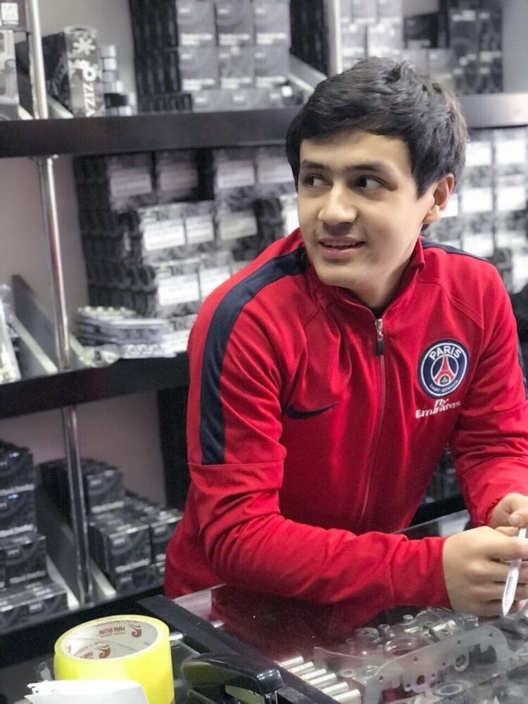  23866827  Beka, 29 ,    