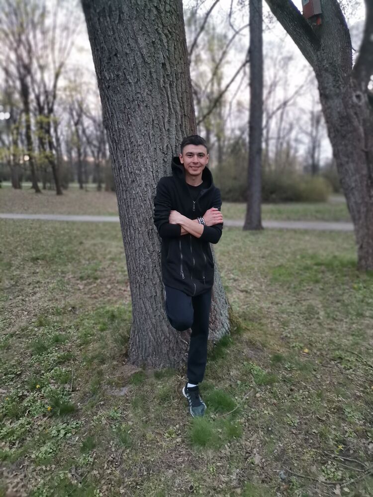  26568627  Zak, 31 ,    