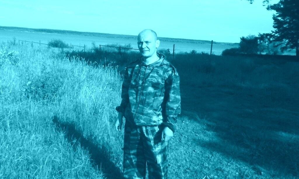  10747737  , 49 ,    