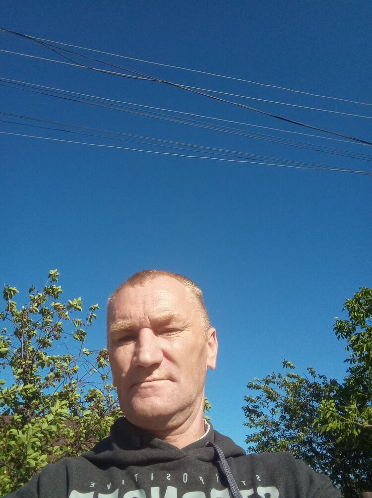  44058217  , 49 ,    