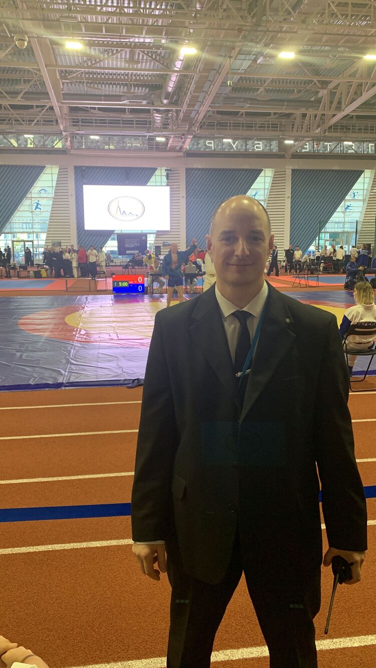  30661247  , 47 ,    -