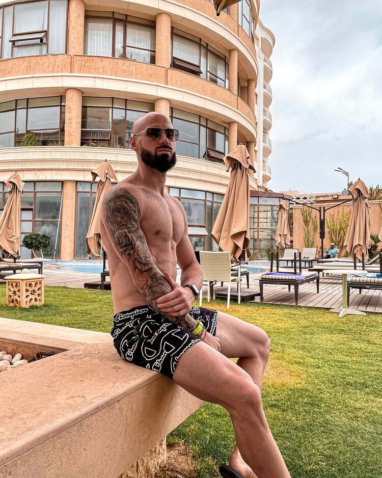  51481967  , 35 ,    -