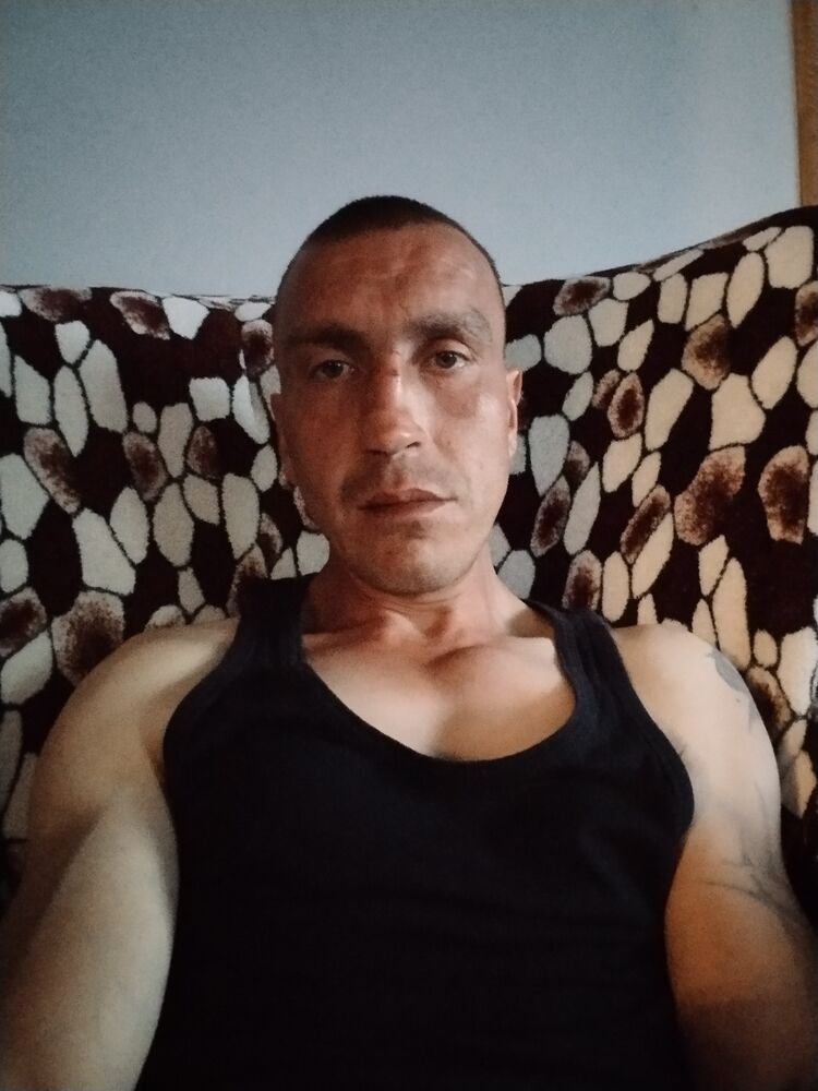  46093497  , 40 ,    