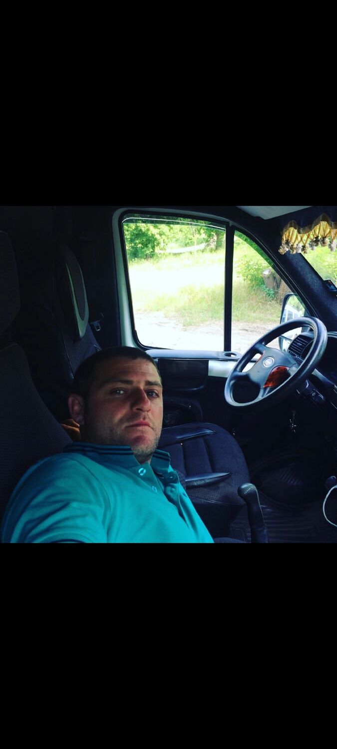  40417887  Aslan, 37 ,    
