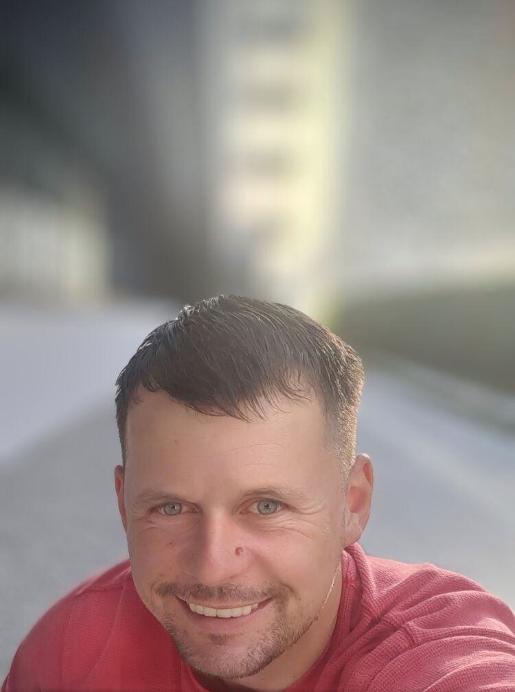  46453887  Valeriy, 40 ,    Szczecin Pogodno