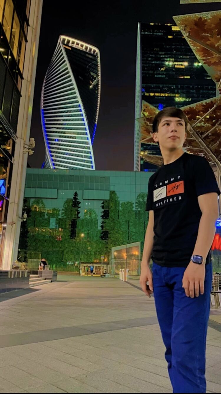  53911797  Ahadjon, 20 ,    