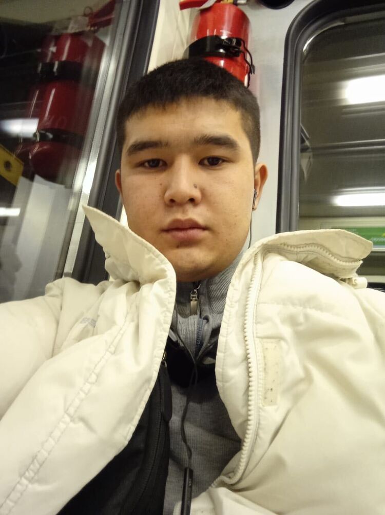  45631337  , 27 ,    