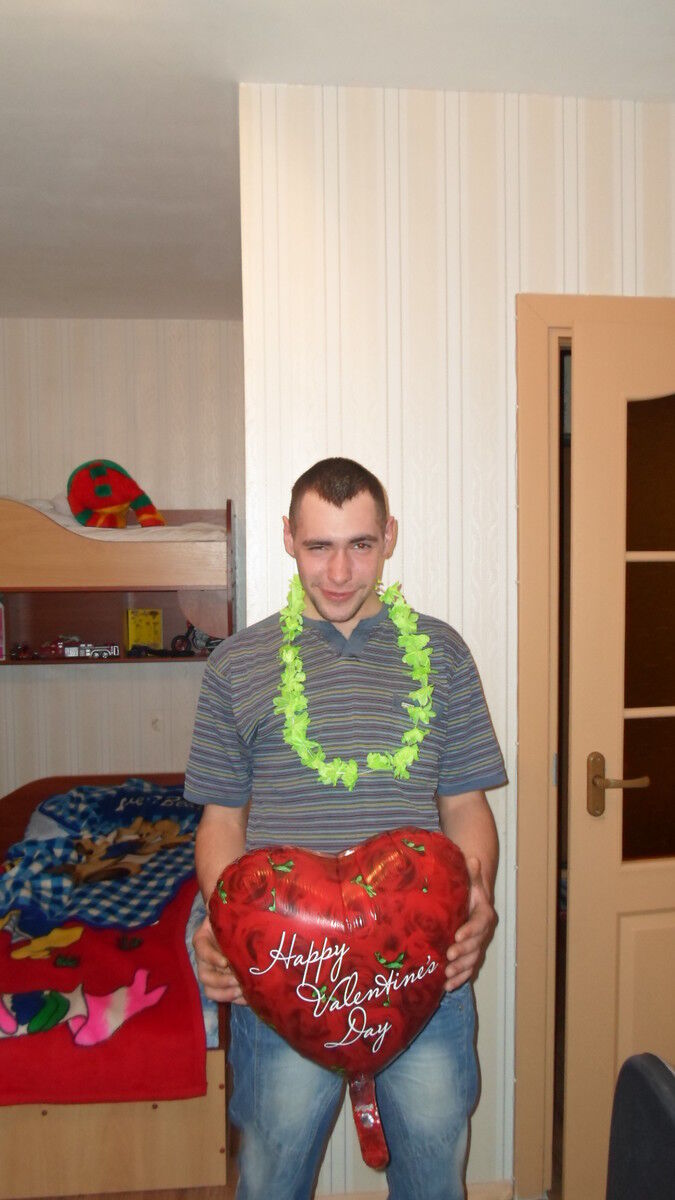  ,   Niik, 33 ,     , c 