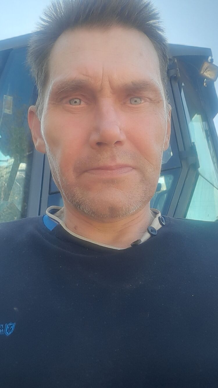  46904497  , 54 ,    