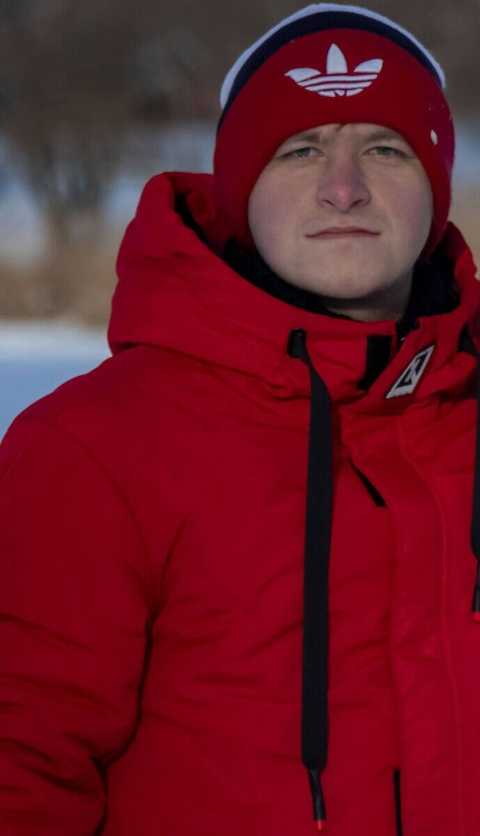  22450377  Aleksandr, 31 ,    