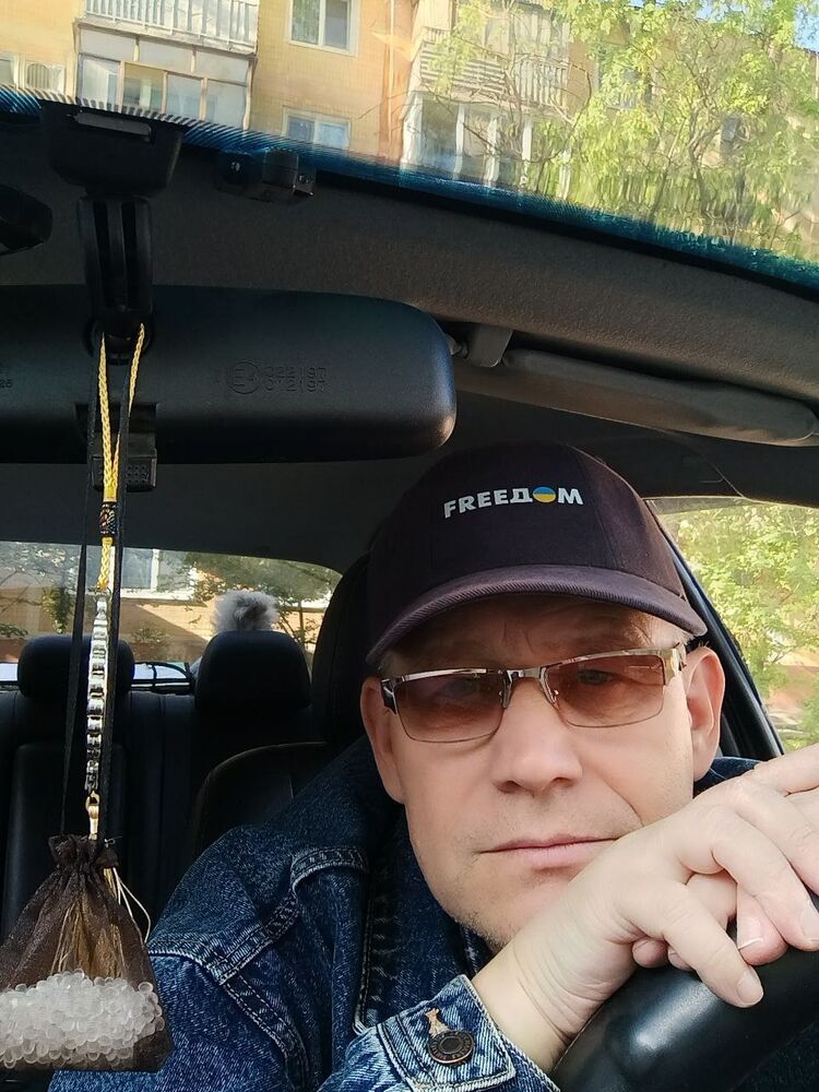  ,   Boris, 54 ,   ,   , c 