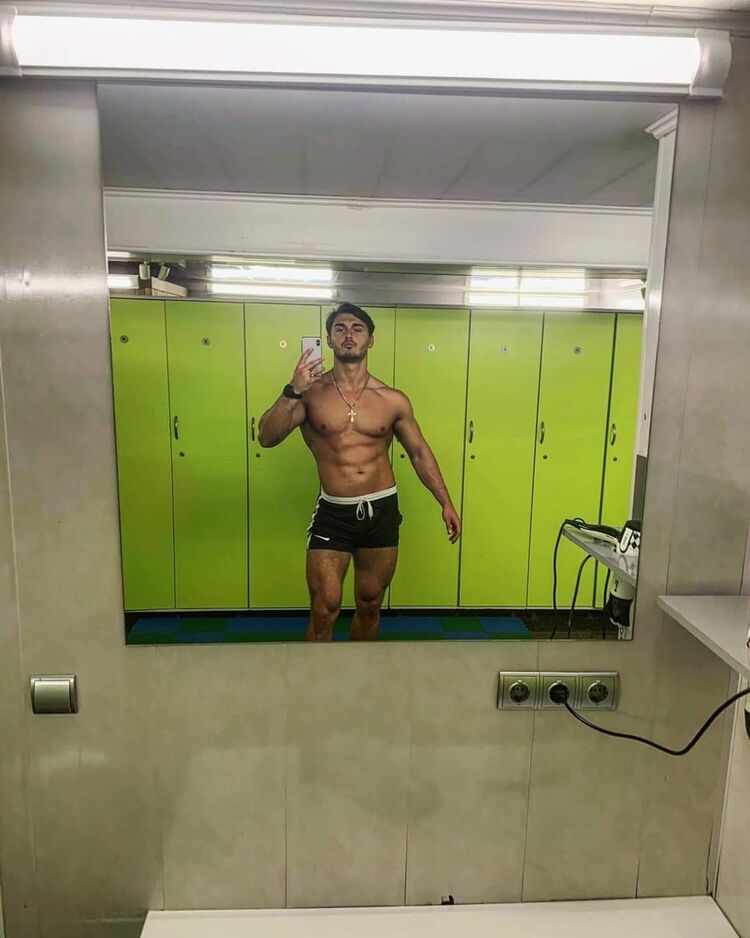  ,   Alex, 30 ,   ,   , c , 
