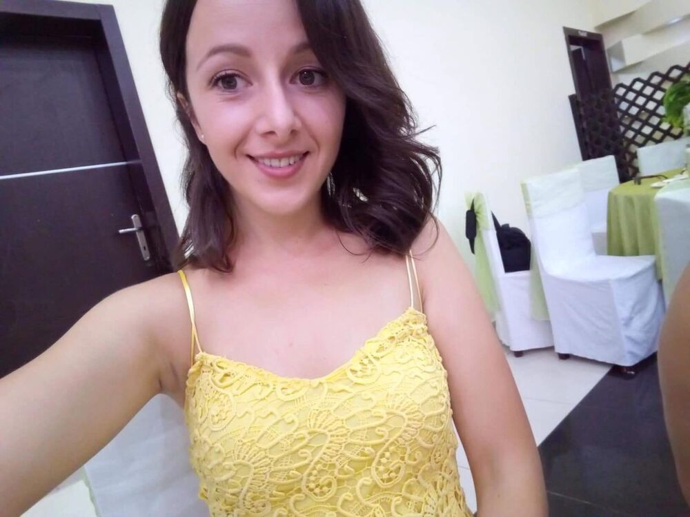  ,   Zarina, 28 ,   