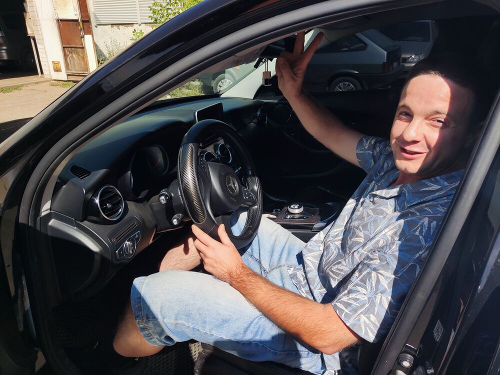  48347367  Stanislav, 38 ,    