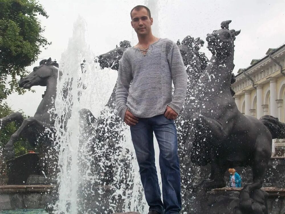  ,   Sergey, 39 ,   ,   