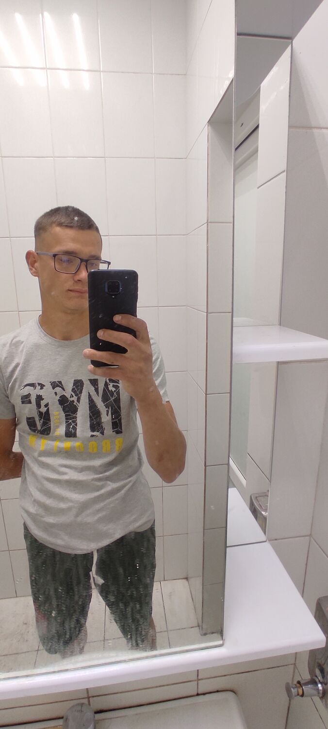  35258137  , 22 ,    