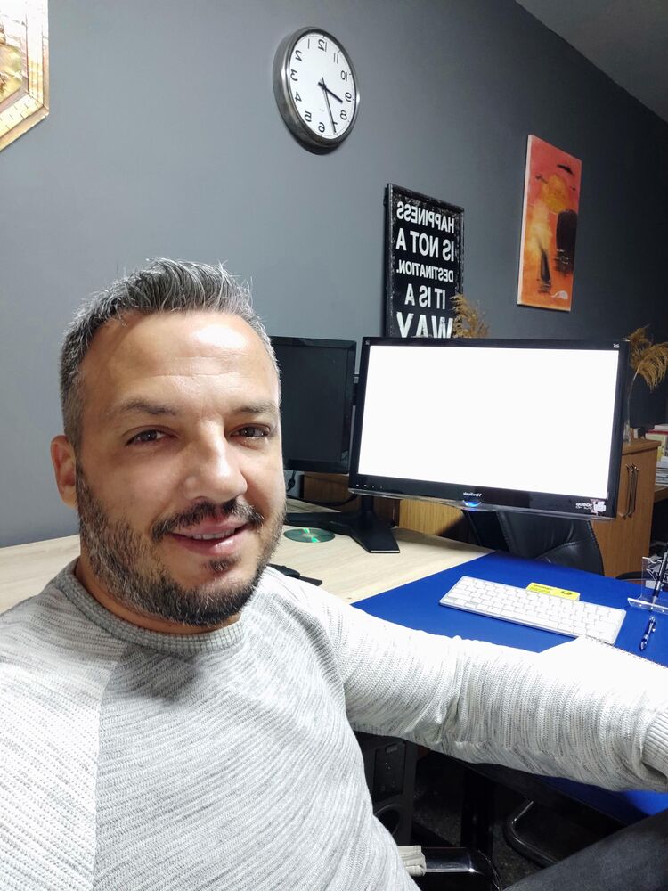  40744097  Metin, 38 ,    