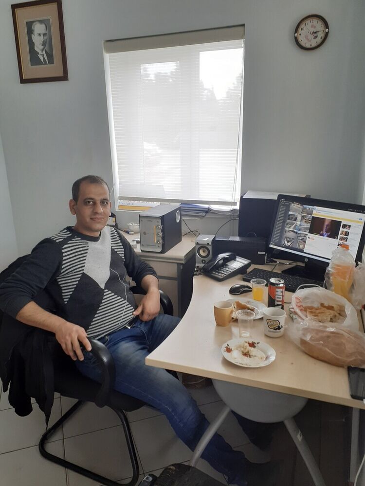  19936597  Xeyyam, 40 ,    