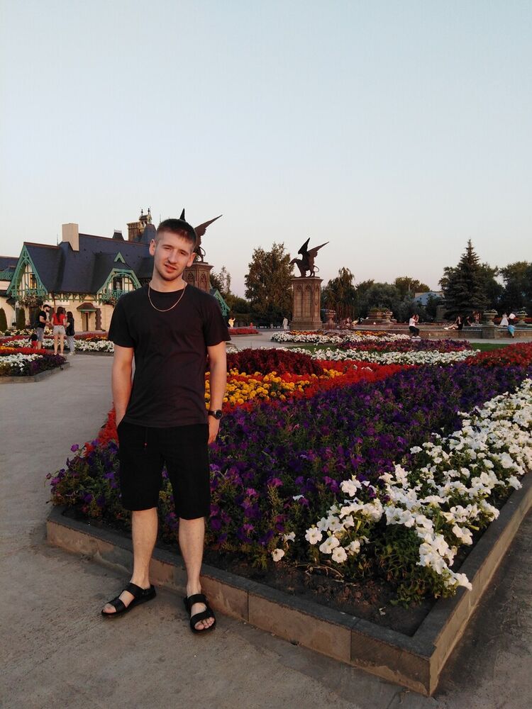  21464637  Miska, 29 ,    