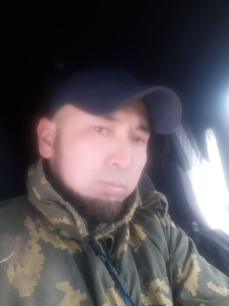  ,   Arman, 35 ,   