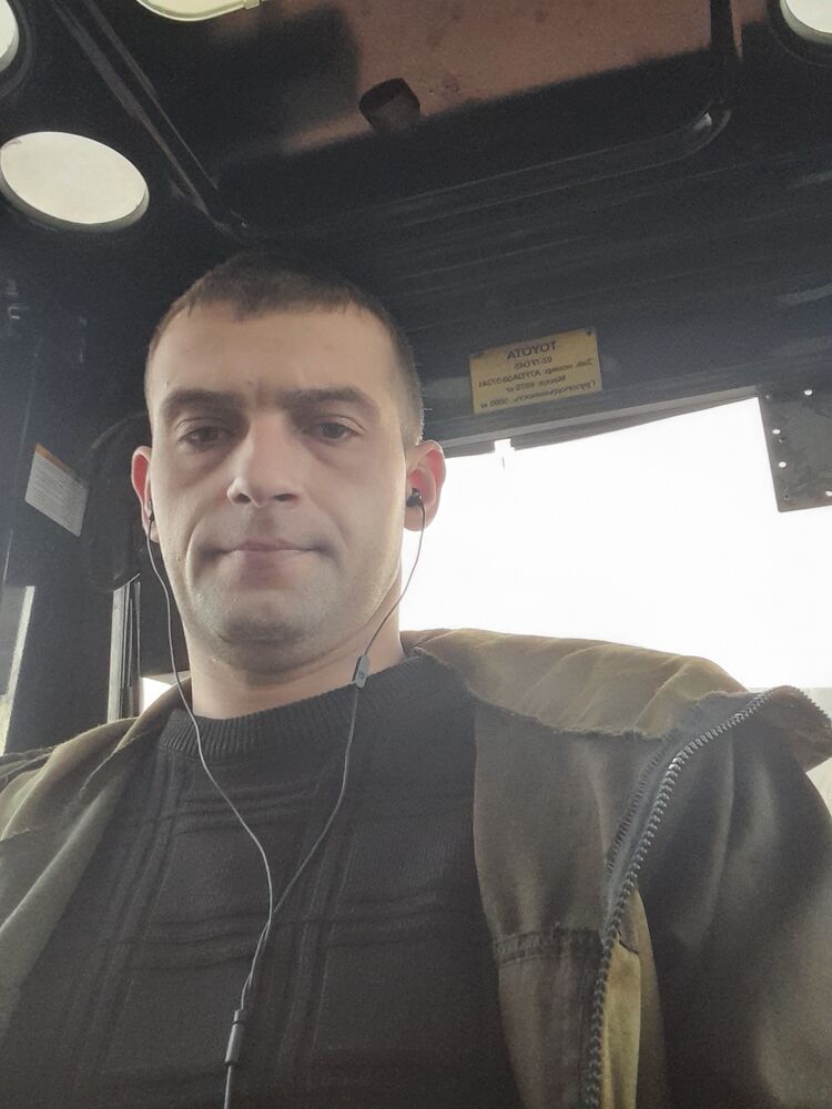  ,   Alexey, 33 ,     , c 