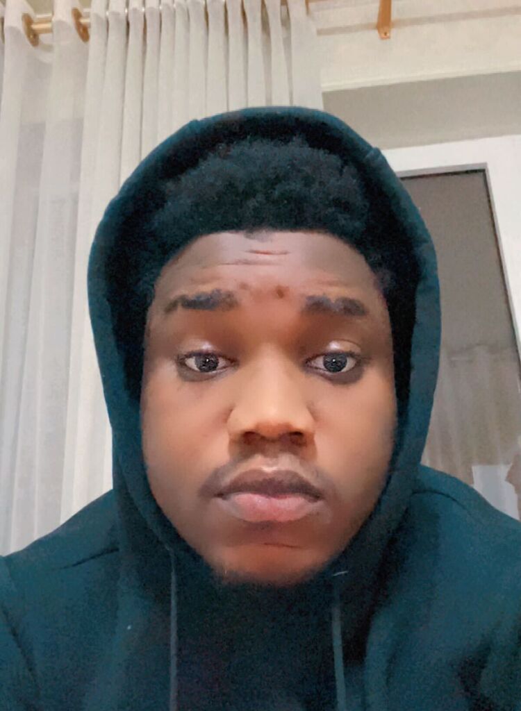  26072727  David, 30 ,    