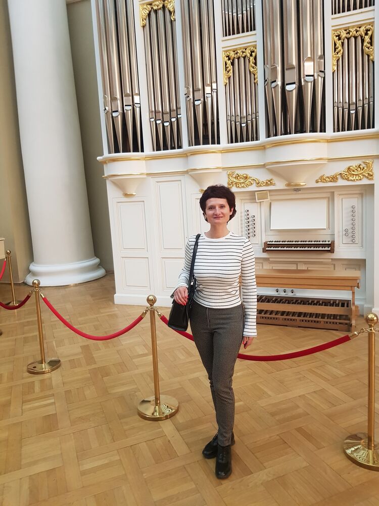 -,   Viktoriia, 50 ,   ,   , c 
