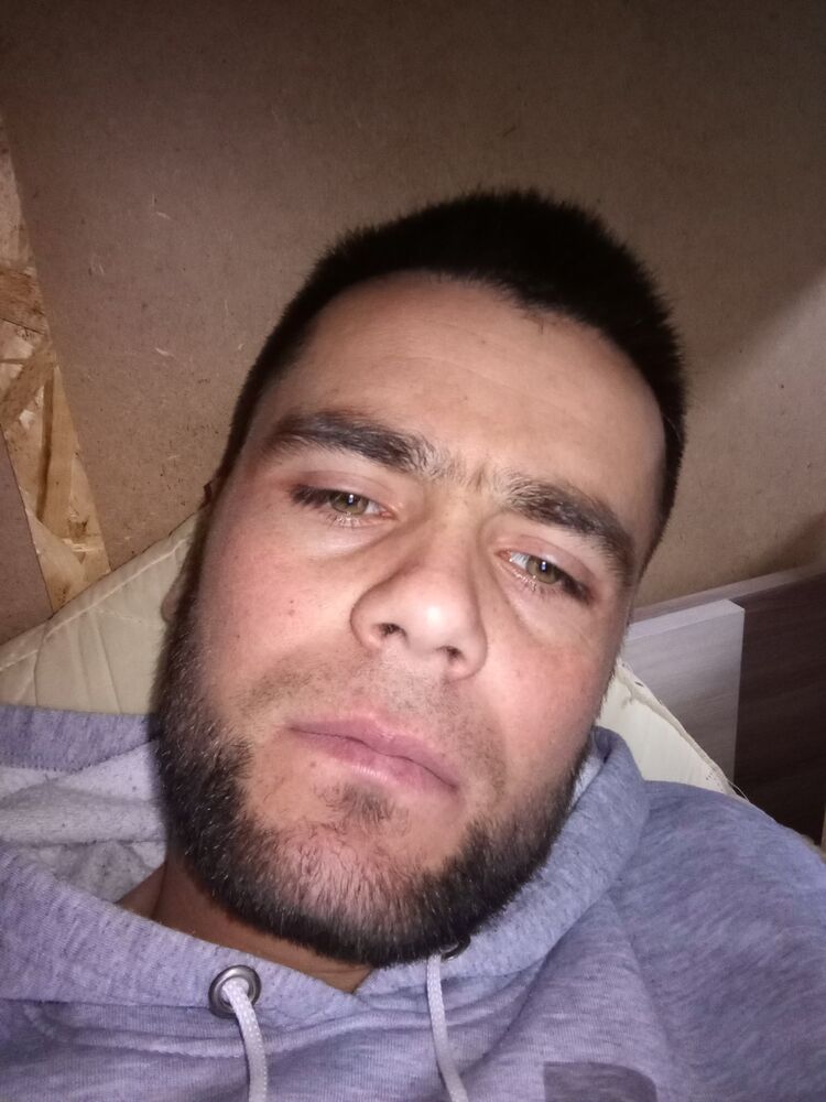  ,   Abror, 32 ,   ,   