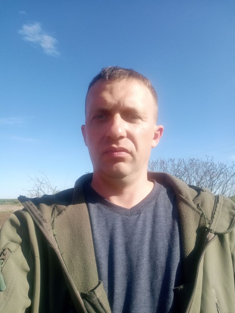  46916507  , 40 ,    