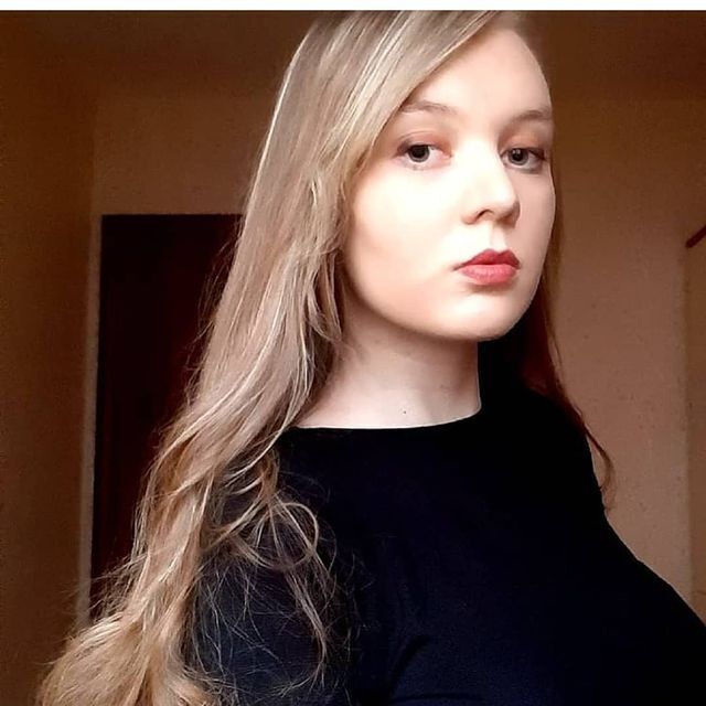  42727317  Daria, 23 ,    