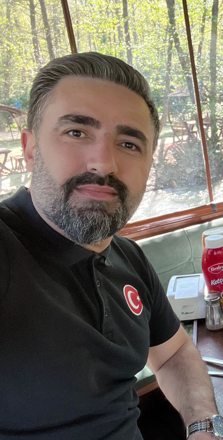  45991467  Burak, 37 ,    