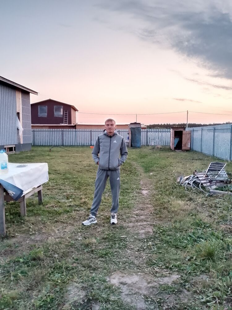 45659447  Pavel, 40 ,    -
