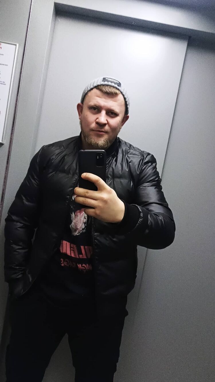  32179287  , 35 ,    -