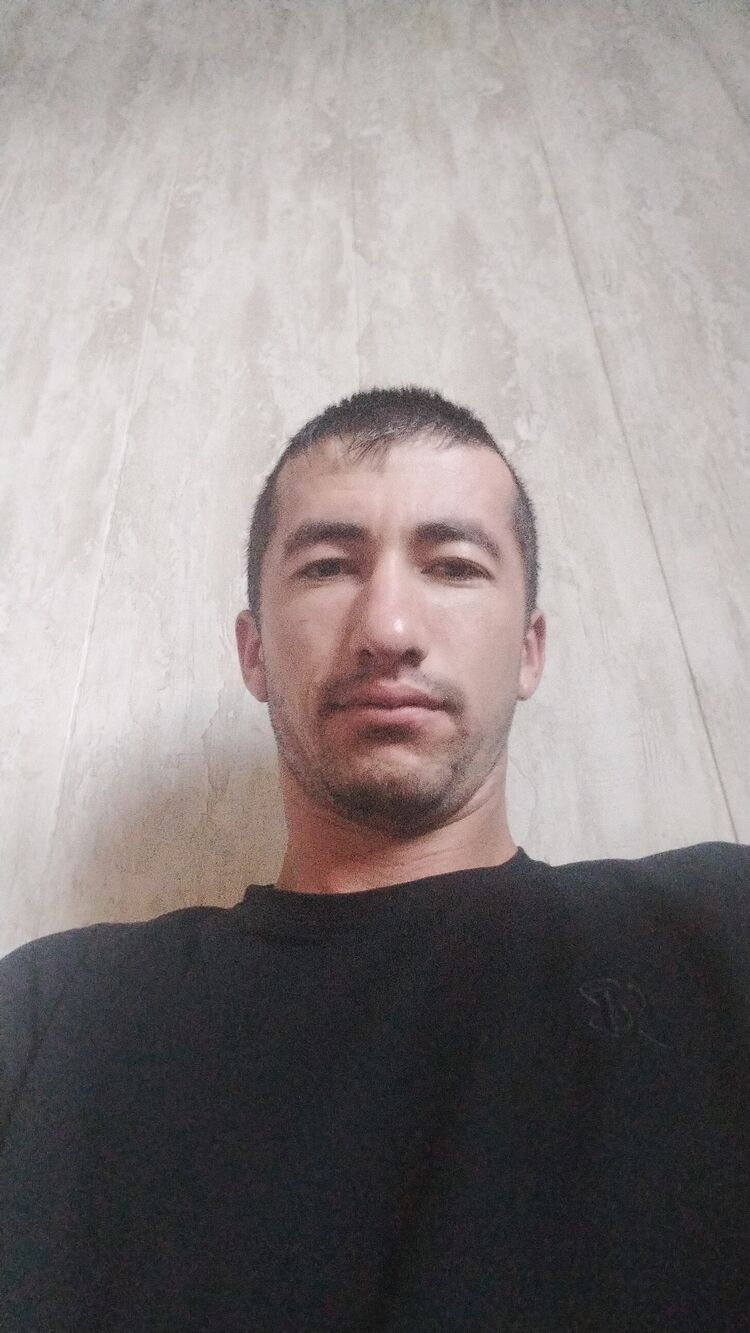  37002567  Muxriddin, 29 ,     