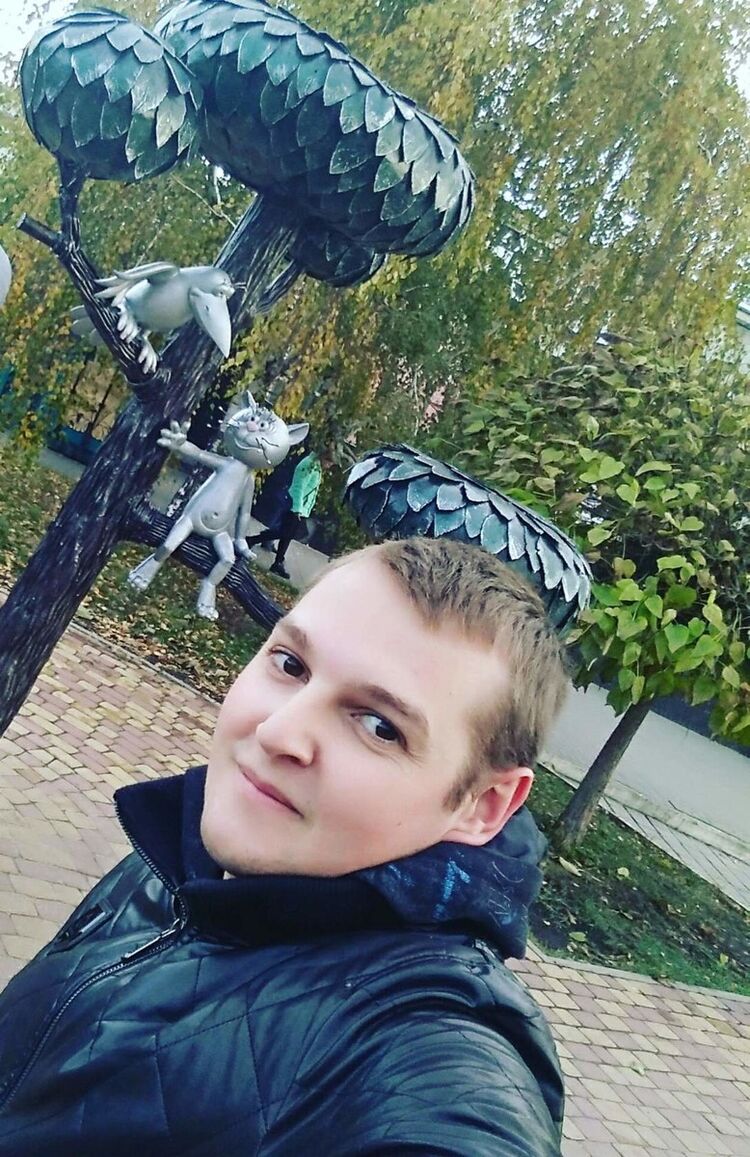  18530527  , 33 ,    